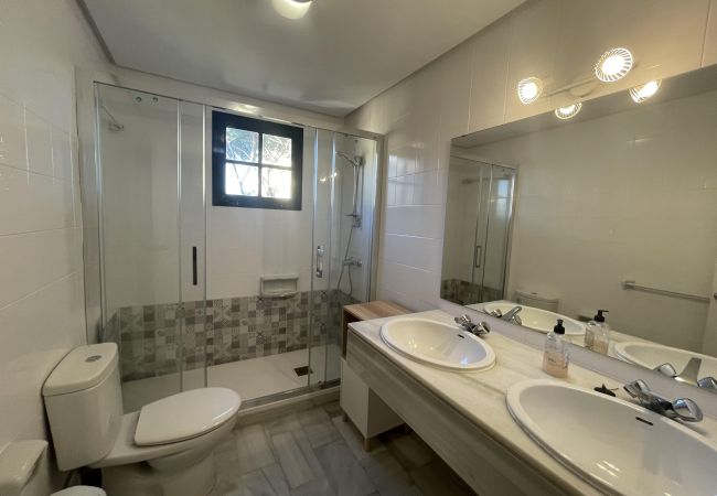 Apartamento en Mijas Costa - CS197 Coqueto apartamento de 2 dormitorios con vistas al mar - Dona Lola Claudia, Calahonda, Costa del Sol Apartamento en Mijas Costa - CS197 Coqueto apartamento de 2 dormitorios con vistas al mar - Dona Lola Claudia, Calahonda, Costa del Sol