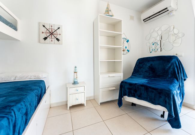 Casa en Mijas Costa - Casa de playa - Frente a la playa - Vistas al mar - 2 dormitorios - Dona Lola BEACH Resort - entre Marbella y La Cala de Mijas - Macarena - CS100 Casa en Mijas Costa - Casa de playa - Frente a la playa - Vistas al mar - 2 dormitorios - Dona Lola BEACH Resort - entre Marbella y La Cala de Mijas - Macarena - CS100