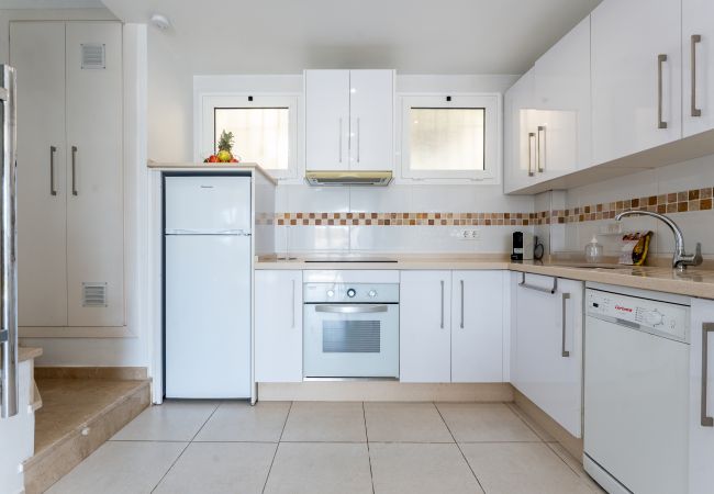 Casa en Mijas Costa - Casa de playa - Frente a la playa - Vistas al mar - 2 dormitorios - Dona Lola BEACH Resort - entre Marbella y La Cala de Mijas - Macarena - CS100 Casa en Mijas Costa - Casa de playa - Frente a la playa - Vistas al mar - 2 dormitorios - Dona Lola BEACH Resort - entre Marbella y La Cala de Mijas - Macarena - CS100