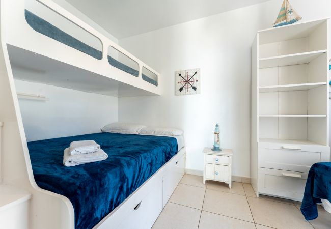 Casa en Mijas Costa - Casa de playa - Frente a la playa - Vistas al mar - 2 dormitorios - Dona Lola BEACH Resort - entre Marbella y La Cala de Mijas - Macarena - CS100 Casa en Mijas Costa - Casa de playa - Frente a la playa - Vistas al mar - 2 dormitorios - Dona Lola BEACH Resort - entre Marbella y La Cala de Mijas - Macarena - CS100