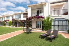 Casa en Mijas Costa - Encantadora Casa de Playa en Primera Línea en Calahonda – Mijas Costa CS120