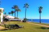 Casa en Mijas Costa - Encantadora Casa de Playa en Primera Línea en Calahonda – Mijas Costa CS120