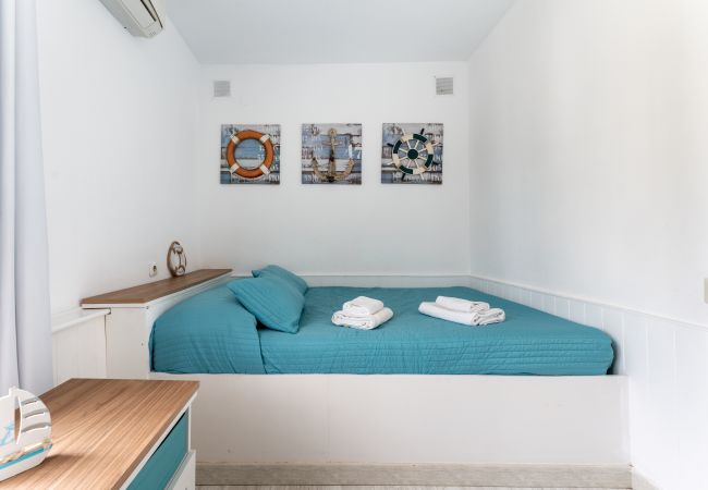 Apartamento en Mijas Costa - Duplex en la playa - Vista al mar - 2 dormitorios - Dona Lola BEACH Resort - entre Marbella y La Cala de Mijas - Micaela - CS148 Apartamento en Mijas Costa - Duplex en la playa - Vista al mar - 2 dormitorios - Dona Lola BEACH Resort - entre Marbella y La Cala de Mijas - Micaela - CS148