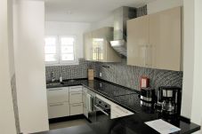 Apartamento en Mijas Costa - CS160 Encantador y espacioso ático dúplex en primera línea de playa - Playa Lucera, entre Fuengirola y Marbella