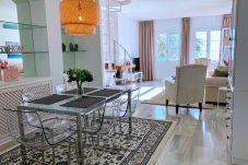 Apartamento en Mijas Costa - CS160 Encantador y espacioso ático dúplex en primera línea de playa - Playa Lucera, entre Fuengirola y Marbella