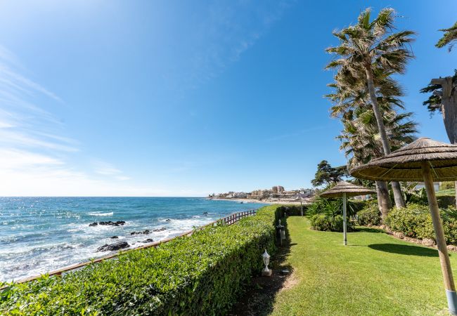 Apartamento en Mijas Costa - Encantadora propiedad frente a la playa de 2 dormitorios y 2 baños en Urb. Rocas del Mar, Riviera del Sol, entre Fuengirola y Marbella CS200 Apartamento en Mijas Costa - Encantadora propiedad frente a la playa de 2 dormitorios y 2 baños en Urb. Rocas del Mar, Riviera del Sol, entre Fuengirola y Marbella CS200