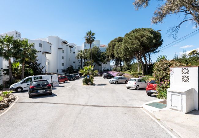 Apartamento en Mijas Costa - Encantadora propiedad frente a la playa de 2 dormitorios y 2 baños en Urb. Rocas del Mar, Riviera del Sol, entre Fuengirola y Marbella CS200 Apartamento en Mijas Costa - Encantadora propiedad frente a la playa de 2 dormitorios y 2 baños en Urb. Rocas del Mar, Riviera del Sol, entre Fuengirola y Marbella CS200