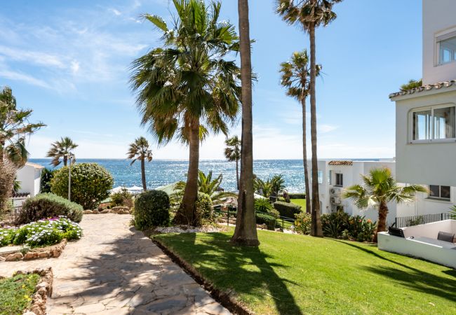 Apartamento en Mijas Costa - Encantadora propiedad frente a la playa de 2 dormitorios y 2 baños en Urb. Rocas del Mar, Riviera del Sol, entre Fuengirola y Marbella CS200 Apartamento en Mijas Costa - Encantadora propiedad frente a la playa de 2 dormitorios y 2 baños en Urb. Rocas del Mar, Riviera del Sol, entre Fuengirola y Marbella CS200