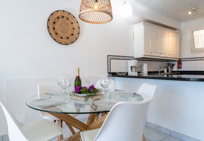 Casa en Mijas Costa - Casa de playa - Frente al mar - Vistas al mar - 2 dormitorios - Doña Lola BEACH Resort - entre Marbella y La Cala de Mijas - Macarena - CS183 Casa en Mijas Costa - Casa de playa - Frente al mar - Vistas al mar - 2 dormitorios - Doña Lola BEACH Resort - entre Marbella y La Cala de Mijas - Macarena - CS183