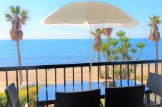 Apartamento en Mijas Costa - Dúplex en primera línea de playa - Vistas a la playa - 2 dormitorios - Dona Lola BEACH Resort - entre Marbella y La Cala de Mijas - Micaela - CS199