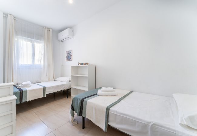 Apartamento en Mijas Costa - Frente al mar- Apartamento Vista Mar - 3 dormitorios - Planta Alta - Dona Lola BEACH Resort - entre Marbella y La Cala de Mijas - Patricia - CS188 Apartamento en Mijas Costa - Frente al mar- Apartamento Vista Mar - 3 dormitorios - Planta Alta - Dona Lola BEACH Resort - entre Marbella y La Cala de Mijas - Patricia - CS188