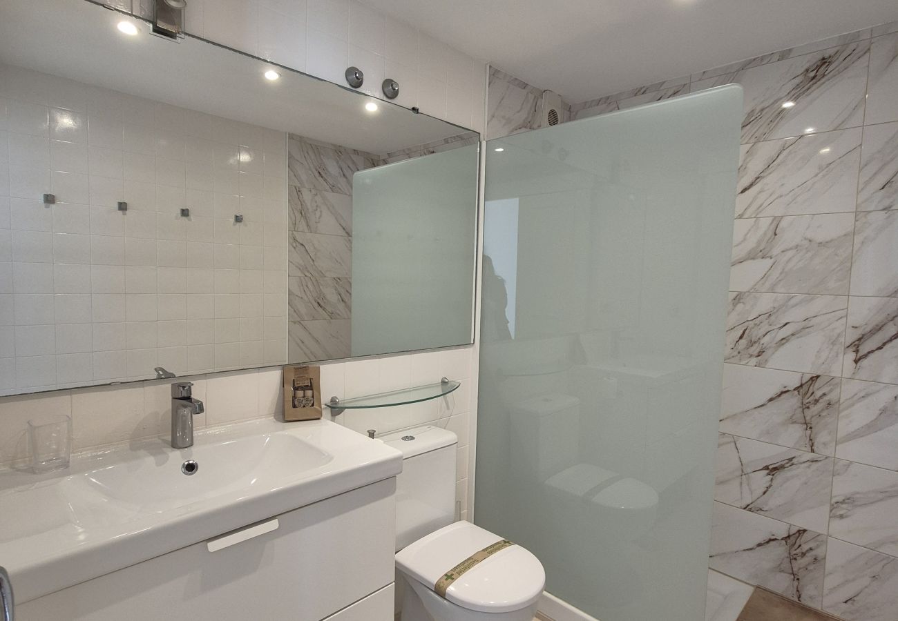 Apartamento en Mijas Costa - Frente al mar- Apartamento Vista Mar - 3 dormitorios - Planta Alta - Dona Lola BEACH Resort - entre Marbella y La Cala de Mijas - Patricia - CS188 Apartamento en Mijas Costa - Frente al mar- Apartamento Vista Mar - 3 dormitorios - Planta Alta - Dona Lola BEACH Resort - entre Marbella y La Cala de Mijas - Patricia - CS188