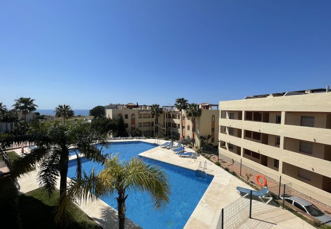 Piscina. Vistas al mar. Riviera del Sol. Mijas Costa. Costa del Sol