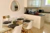 Apartamento en Mijas Costa - Luminoso Apartamento Dúplex cerca de la Playa en Doña Lola – Calahonda, Mijas Costa -CS102