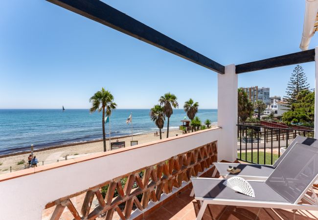 Apartamento en Mijas Costa - CS261 Doña Lola Renata - Impresionante apartamento de 2 dormitorios en primera línea de playa, Calahonda, Mijas Costa Apartamento en Mijas Costa - CS261 Doña Lola Renata - Impresionante apartamento de 2 dormitorios en primera línea de playa, Calahonda, Mijas Costa