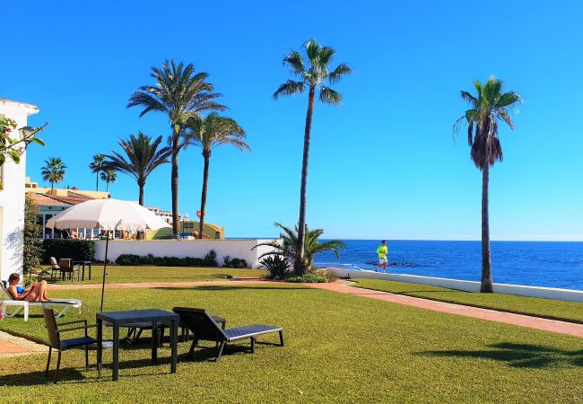  à Mijas Costa - Maison de PLAGE - Front de MER - Vue MER - Dona Lola BEACH Resort - entre MARBELLA et La Cala de MIJAS - 2 chambres - Ref. CS120