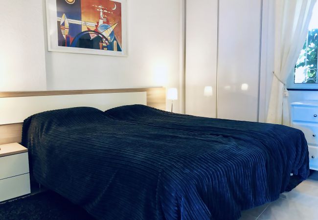 Chambre. Lits individuels. Riviera del Sol Chambre. Lits individuels. Riviera del Sol. Mijas Costa. Costa del Sol