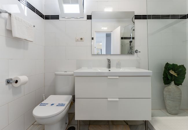 Appartement à Mijas Costa - Duplex sur la plage -  Vue Mer - 2 chambres - Dona Lola BEACH Resort - entre Marbella et La Cala de Mijas - Micaela - CS148 Appartement à Mijas Costa - Duplex sur la plage -  Vue Mer - 2 chambres - Dona Lola BEACH Resort - entre Marbella et La Cala de Mijas - Micaela - CS148