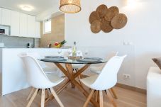 House in Mijas Costa - BEACH-FRONT house - Full SEA view - Dona Lola BEACH Resort - between MARBELLA and La Cala de Mijas - 2 bedrooms - Ref: CS111 