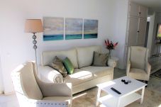 Apartment in Mijas Costa - CS160 Charming and spacious beachfront penthouse in Playa Lucera, between Fuengirola and Marbella