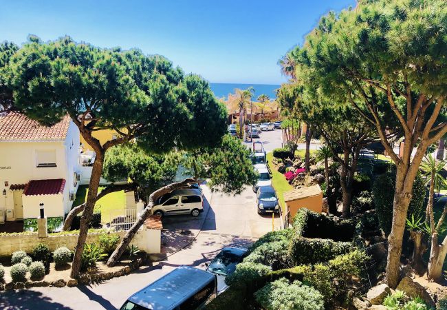 Apartment in Mijas Costa - CS214 Spacious 3-bed, 2-bath apartment in Doña Lola, Calahonda, between Fuengirola and Marbella Apartment in Mijas Costa - CS214 Spacious 3-bed, 2-bath apartment in Doña Lola, Calahonda, between Fuengirola and Marbella