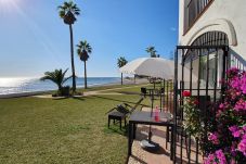 House in Mijas Costa - Front BEACH house - Full SEA view - Dona Lola BEACH Resort - between MARBELLA and La Cala de Mijas - 2 bedrooms - Ref.: CS183