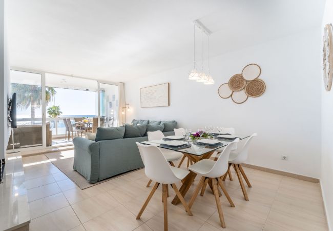 Living/dining room. Terrace. Modern. Doña Lola. Calahonda Living/dining room. Terrace. Modern. Doña Lola. Calahonda. Marbella. Costa del Sol