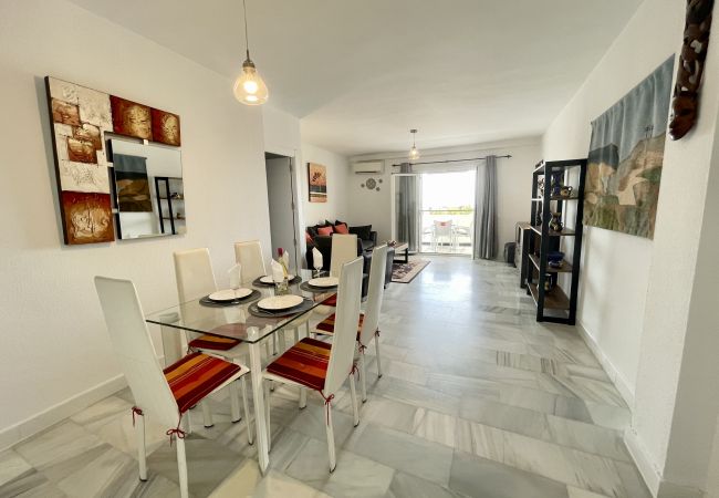 Apartment in Mijas Costa - CS223 Spacious 3-bedroom apartment, close to all amenities in Urb. Rincon del Mar - Calahonda, between Fuengirola and Marbella Apartment in Mijas Costa - CS223 Spacious 3-bedroom apartment, close to all amenities in Urb. Rincon del Mar - Calahonda, between Fuengirola and Marbella