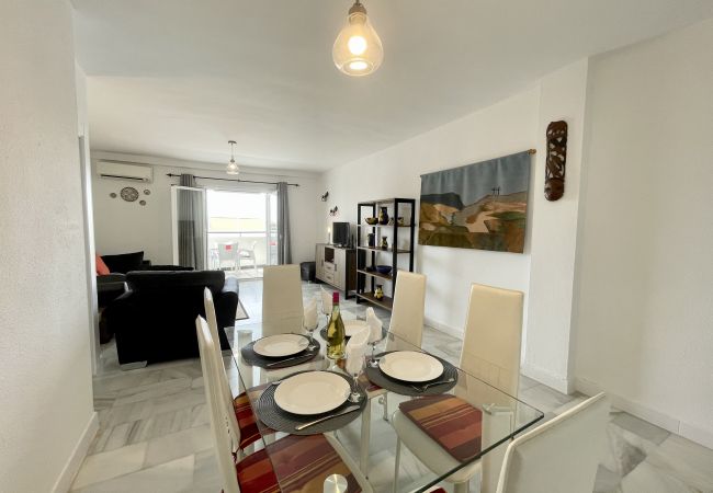 Apartment in Mijas Costa - CS223 Spacious 3-bedroom apartment, close to all amenities in Urb. Rincon del Mar - Calahonda, between Fuengirola and Marbella Apartment in Mijas Costa - CS223 Spacious 3-bedroom apartment, close to all amenities in Urb. Rincon del Mar - Calahonda, between Fuengirola and Marbella