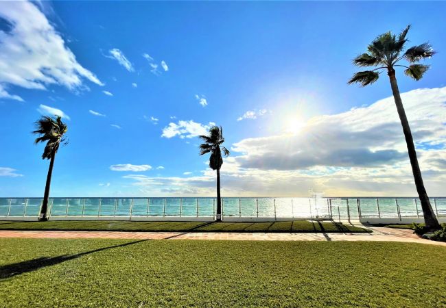 Apartment in Mijas Costa - CS127 Charming beach front apartment - Doña Lola Renata - Dona Lola - Mijas Costa, Málaga Apartment in Mijas Costa - CS127 Charming beach front apartment - Doña Lola Renata - Dona Lola - Mijas Costa, Málaga