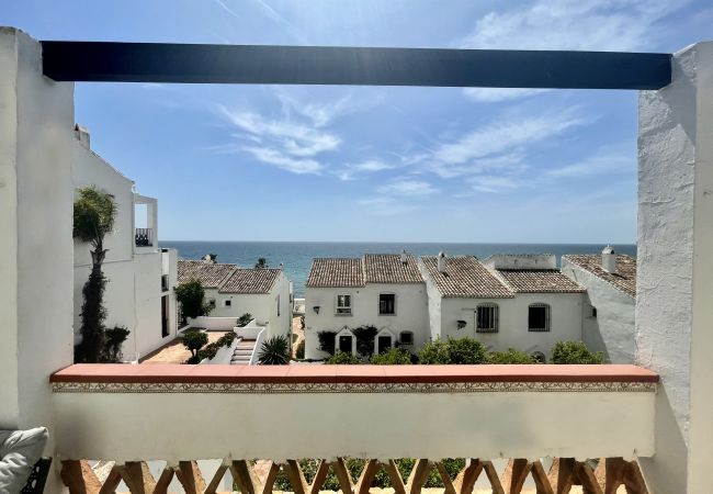  in Mijas Costa - CS107 Lovely and bright 1 bedroom duplex apartment in popular resort Doña Lola, Calahonda, Mijas Costa, Malaga